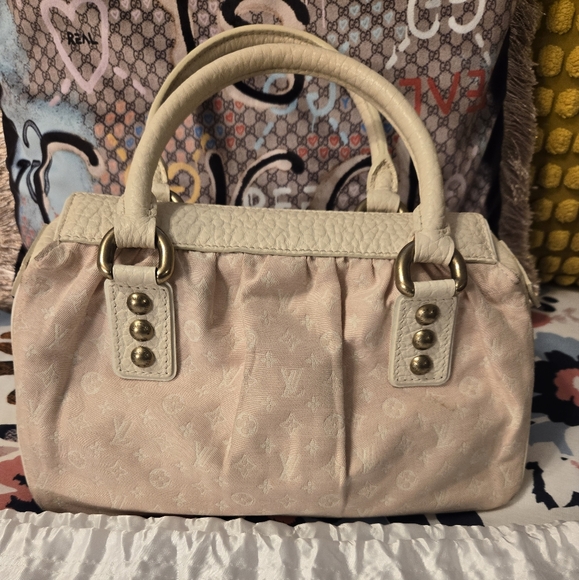 Louis Vuitton Trapeze Bag - Picture 4 of 16